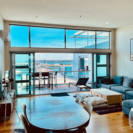 Waterfront Penthouse: Harbor View in Auckland's Heart Apartment Exterior photo