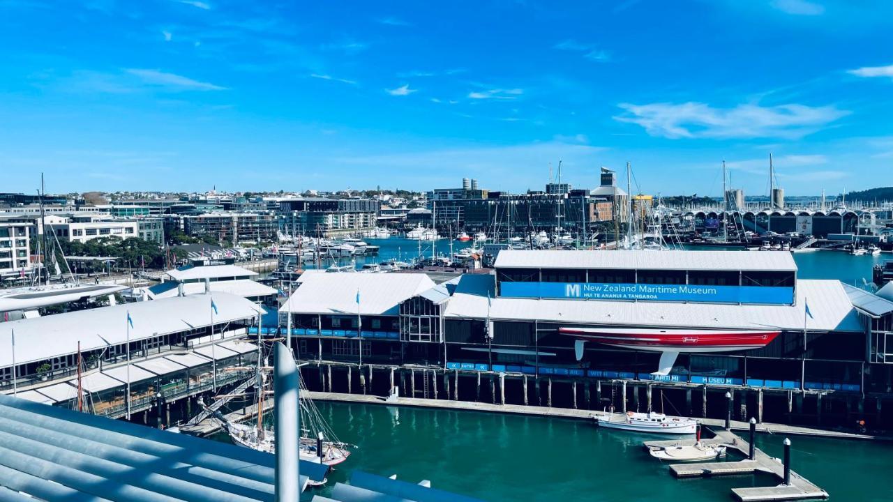 Waterfront Penthouse: Harbor View in Auckland's Heart Apartment Exterior photo