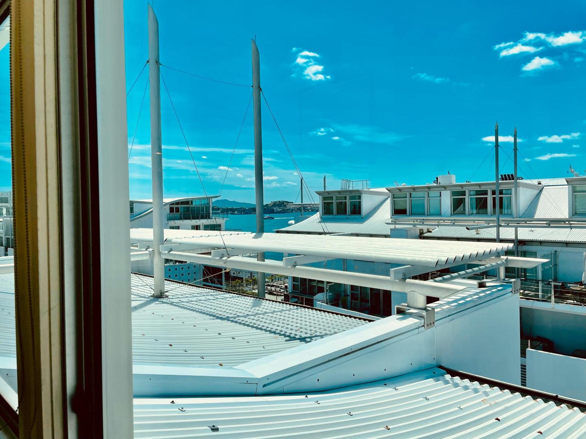 Waterfront Penthouse: Harbor View in Auckland's Heart Apartment Exterior photo